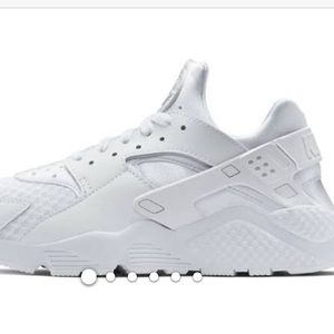 White Nike Huraches